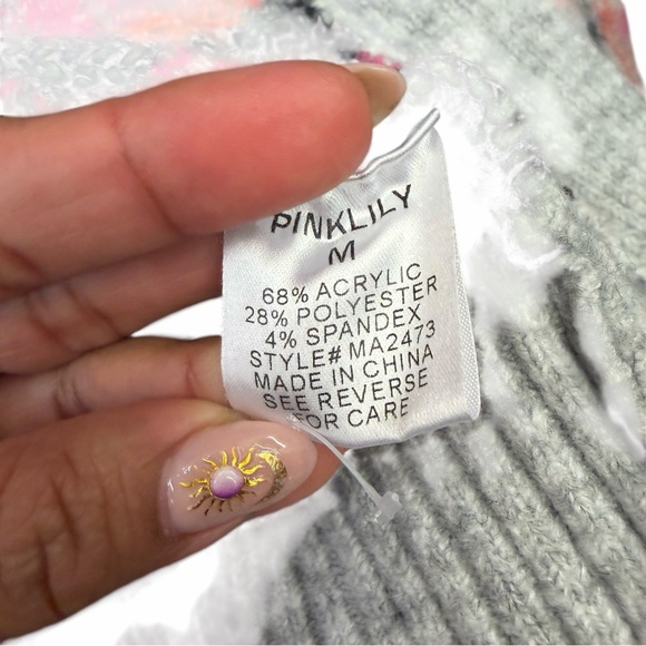 Pink Lily Fair Isle Gray and Pink Patterned Cardigan size Medium - Picture 4 of 4